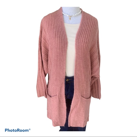 💕LOVE THIS CARDIGAN - Picture 2 of 4